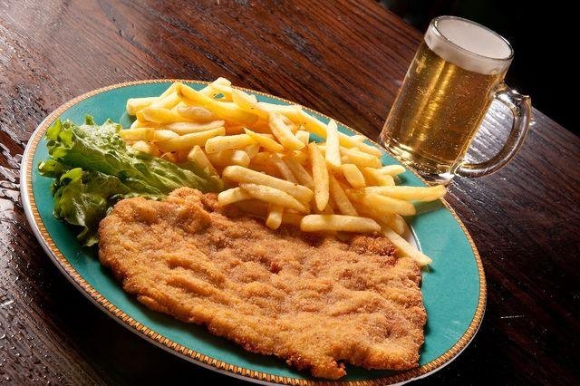 Cotoletta di pollo con Patatine fritte