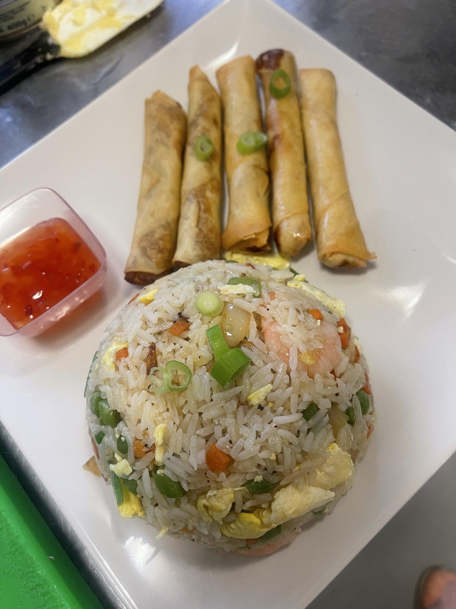 Riso Cantonese con tuna shanghai