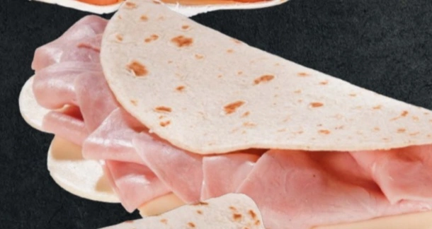 PIADINA AL PROSCIUTTTO COTTO E MOZZARELLA
