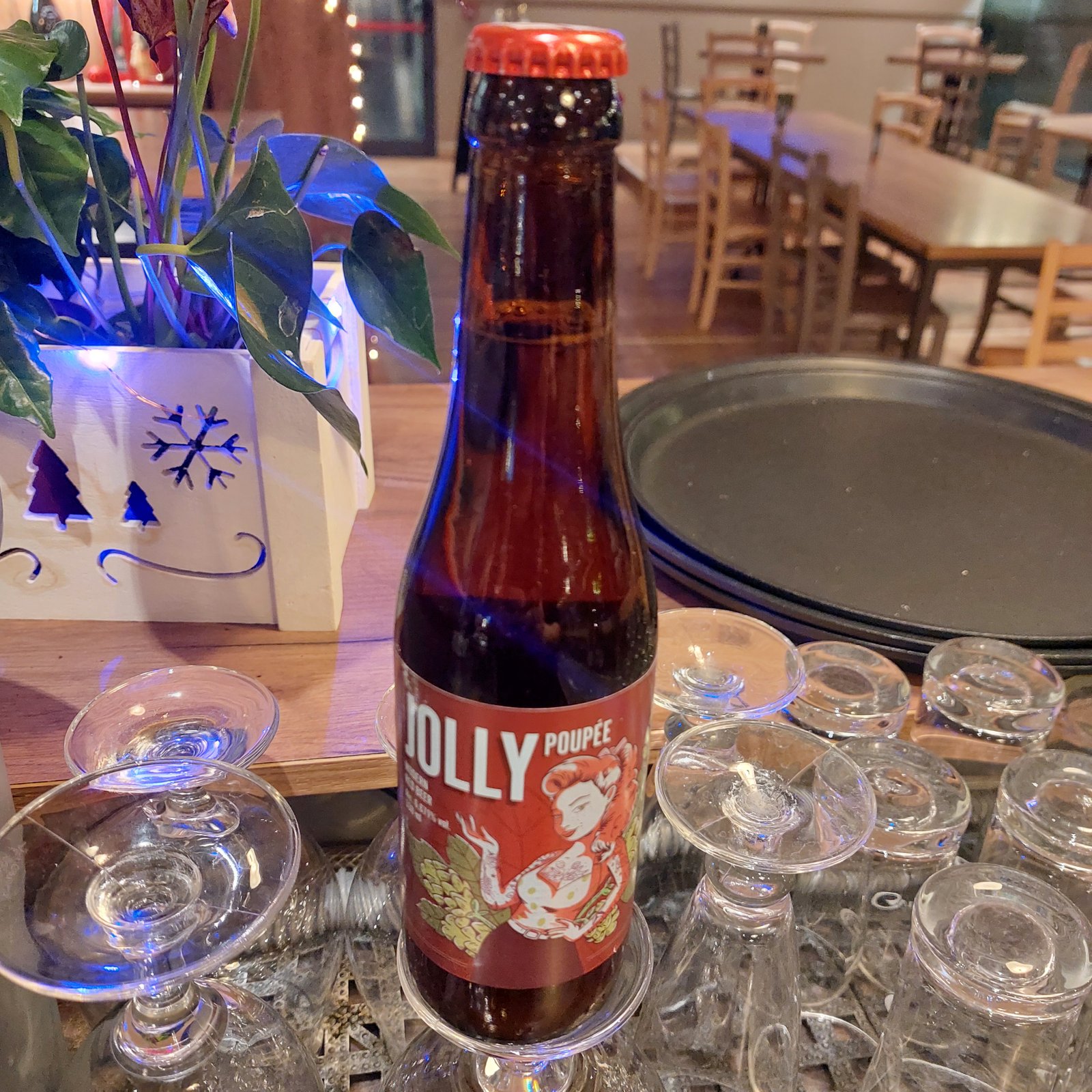 JOLLY POUPEE 6.671% - RED ALE
