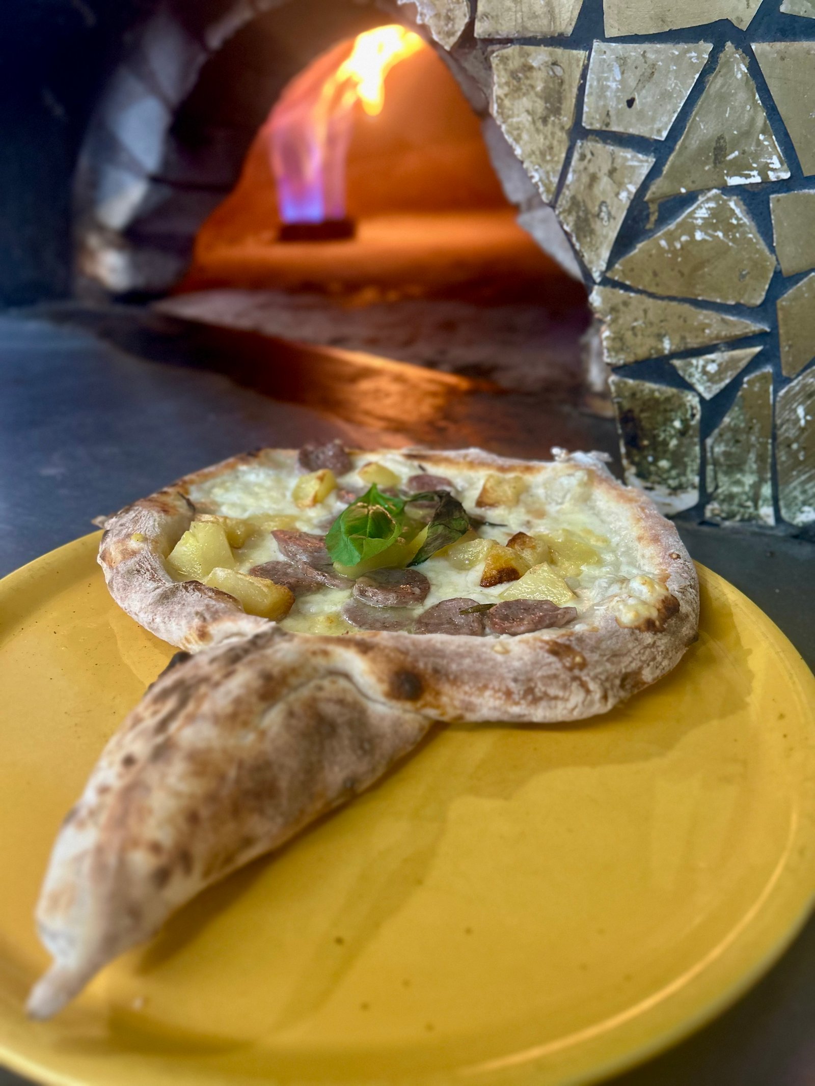 'A RACCHETTA PATATA (MANICO RIPIENO DI COTTO E MOZZARELLA)