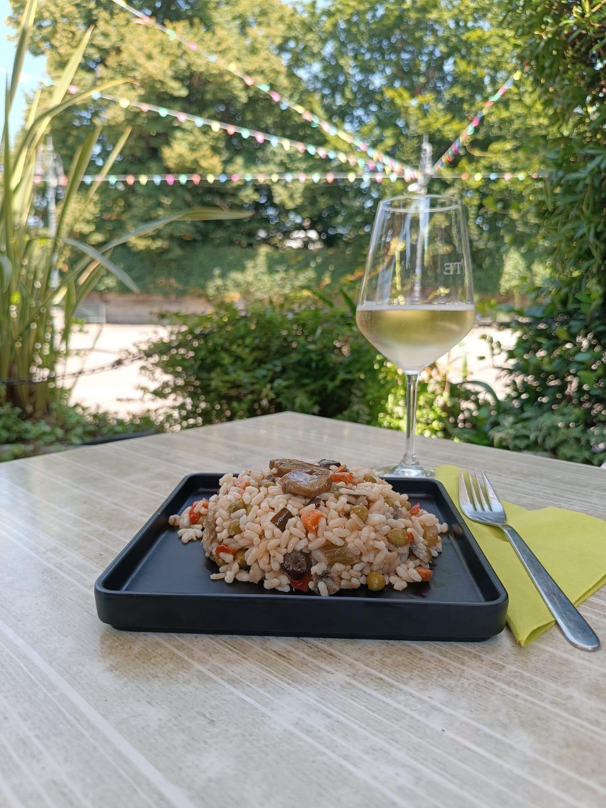 Insalata di riso vegetariana